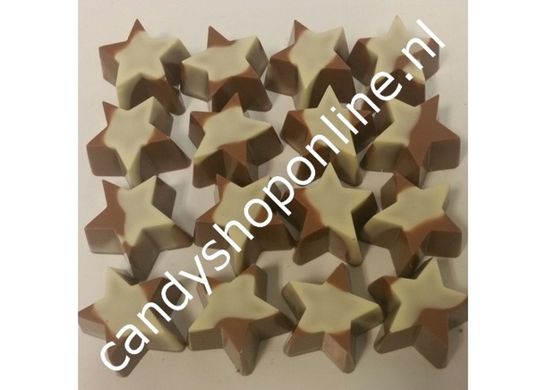 Kerststerren gemarmerd hazelnoot/room Bakje 8 stuks